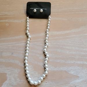 Pearl and earrings set